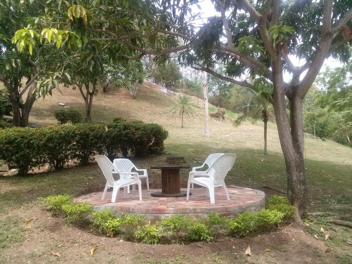 公寓 Condominio Girardot Resort *
